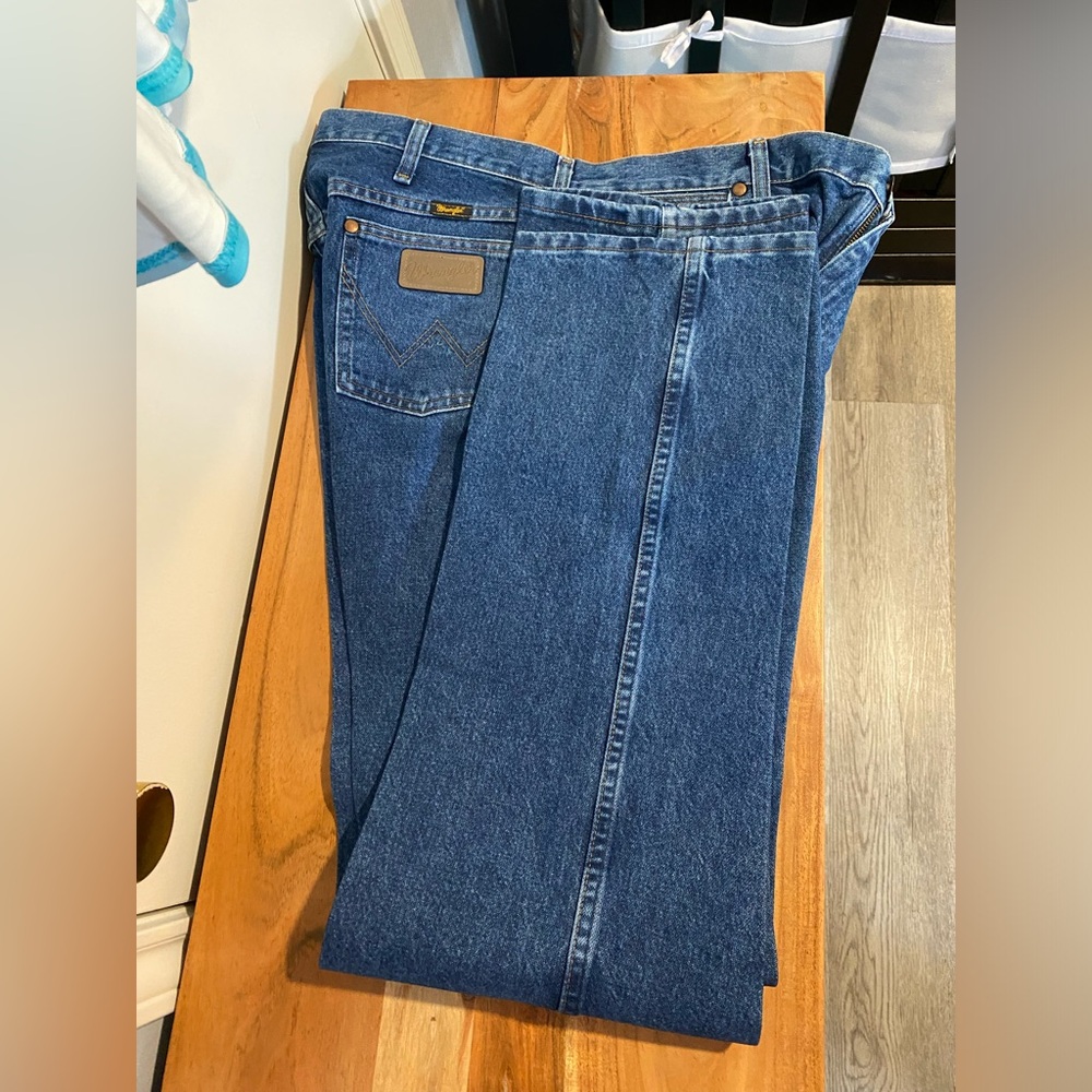 Brand New Wrangler Cowboy Cut Jeans size 36x34